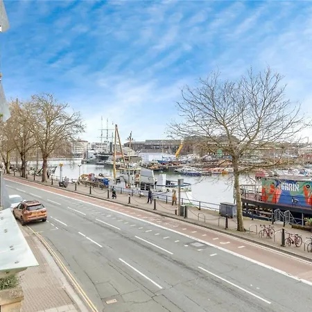 Kwatera prywatna Double At Capital Edge *